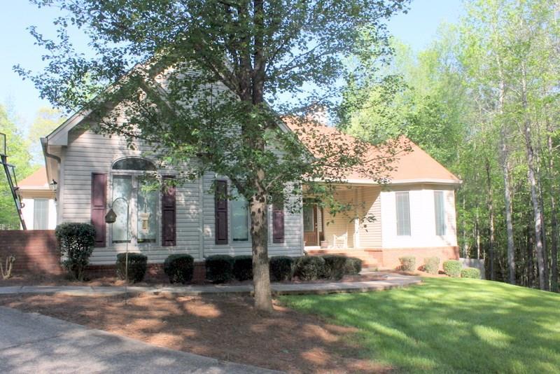 586 Waters Rd., Hiram, GA 30141