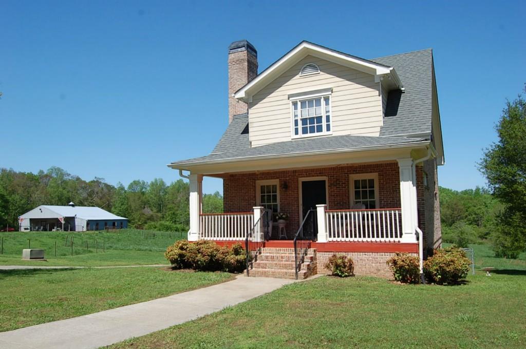 1407 Marlow Rd., Maysville, GA 30558
