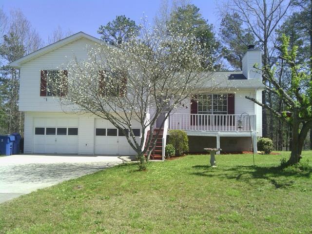 6449 River Hill Dr., Flowery Branch, GA 30542