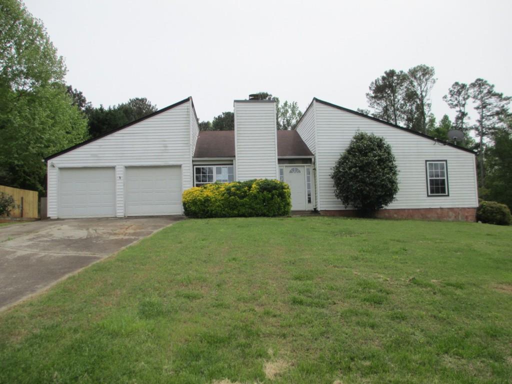 210 Apple Branch Dr., Woodstock, GA 30188