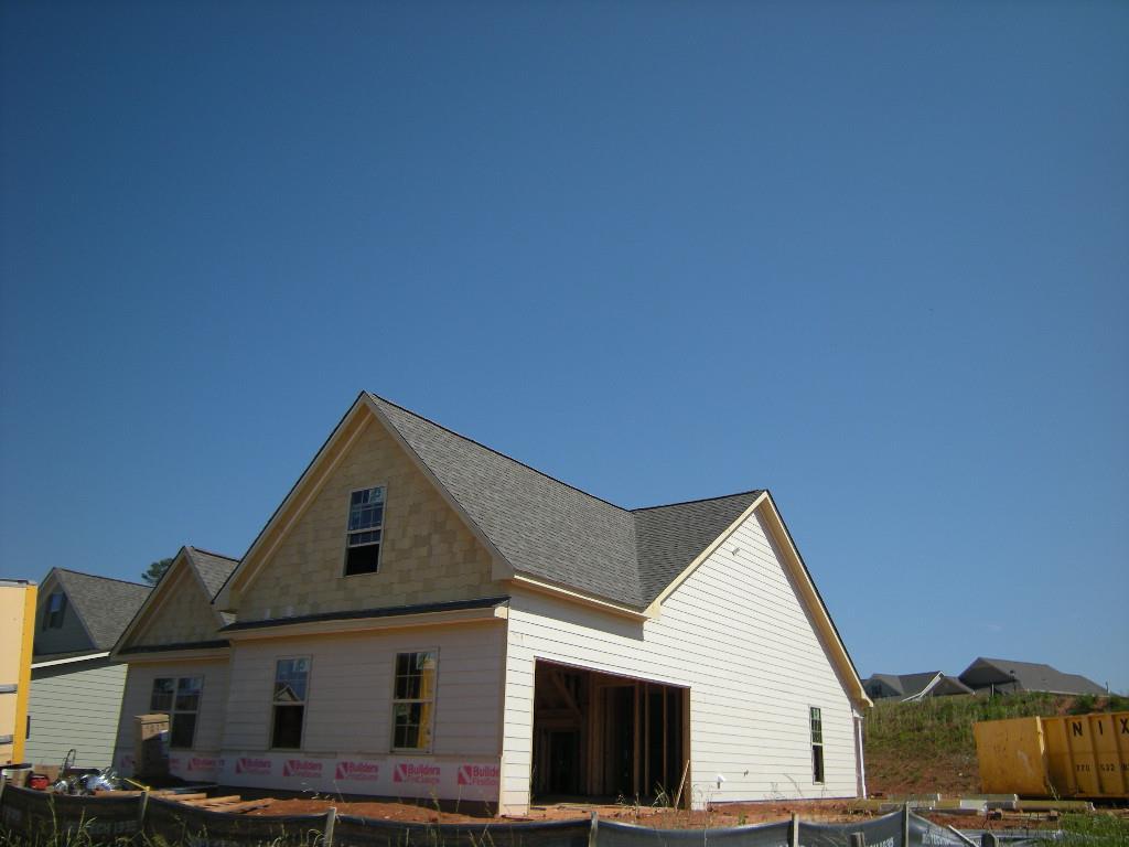 4622 Sweetwater Dr., Gainesville, GA 30504