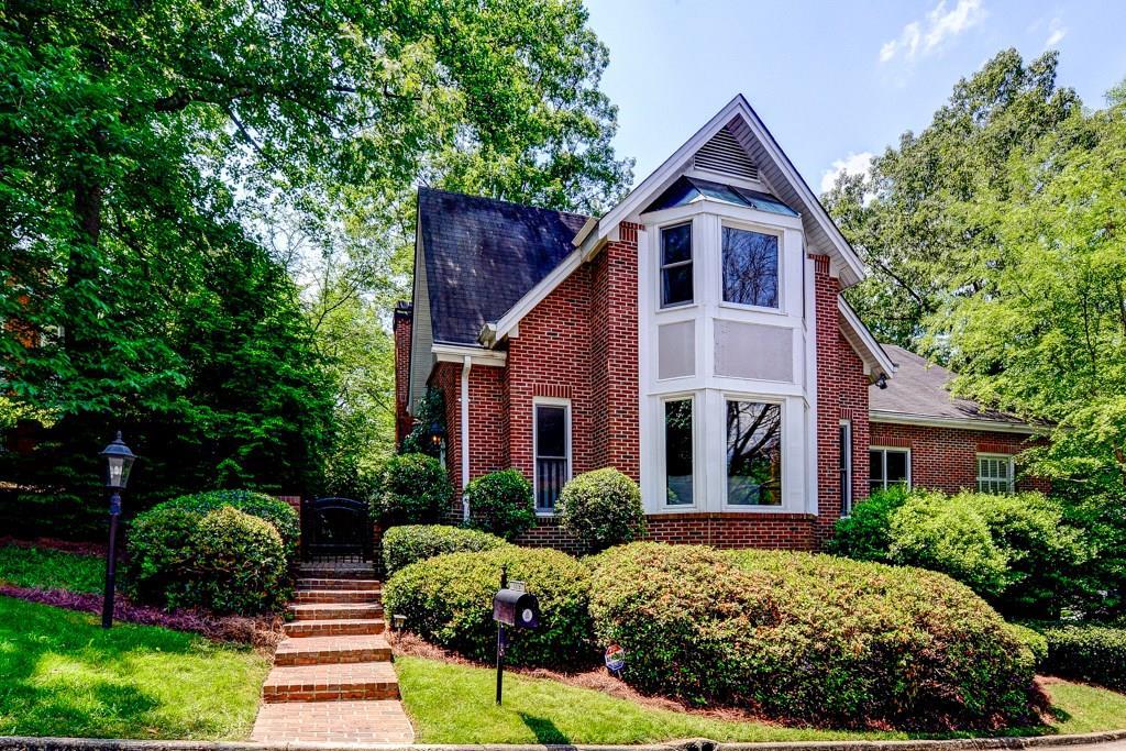 4412 Paces Battle, Atlanta, GA 30327