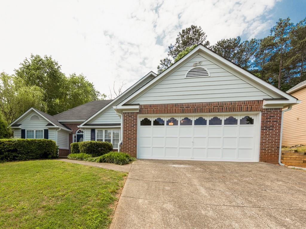 210 Eagle Glen Ct., Woodstock, GA 30189