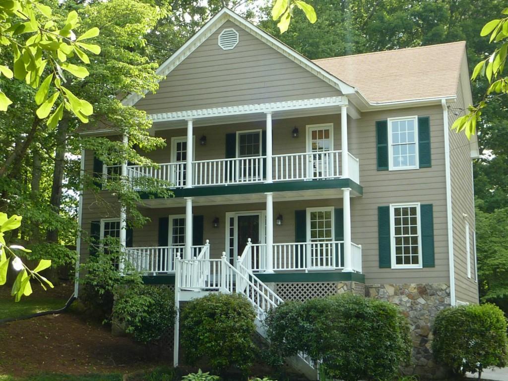 206 Teakwood Ln., Woodstock, GA 30188