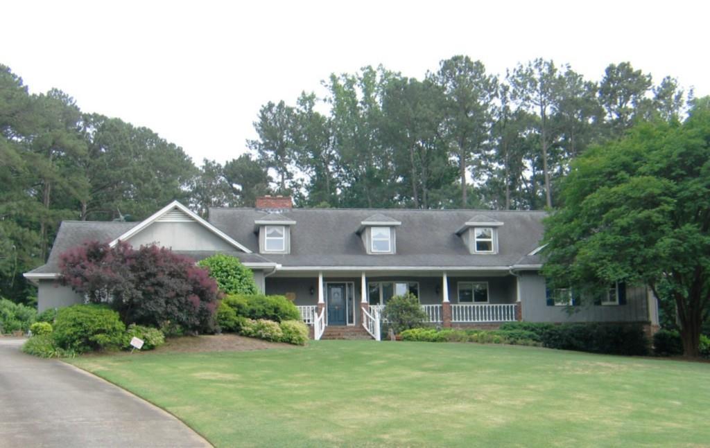 1490 Kings Crossing, Stone Mountain, GA 30087