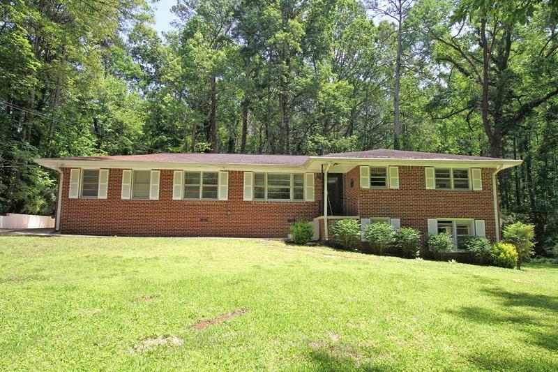 1482 Spring Valley Ln., Stone Mountain, GA 30087