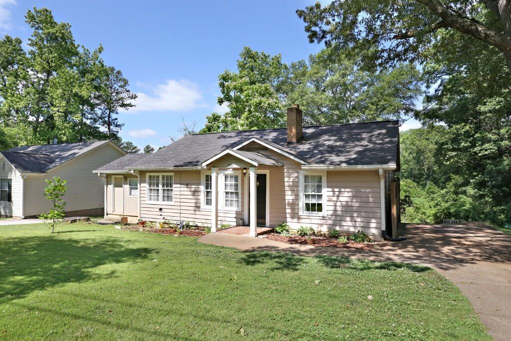 1327 Carter Rd., Decatur, GA 30030