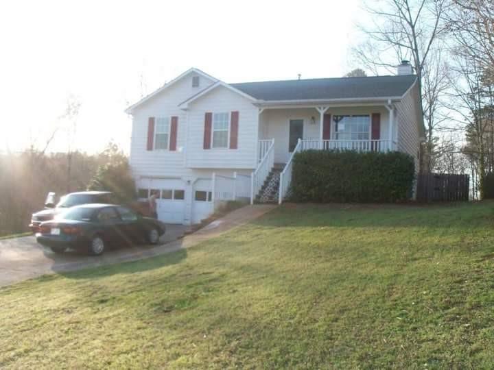 5454 Hunnington Mill Dr., Flowery Branch, GA 30542