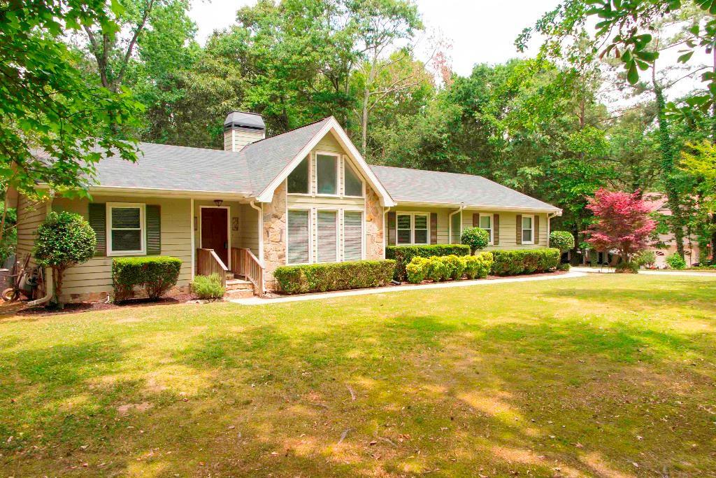 319 Cedar Ridge Dr., Braselton, GA 30517