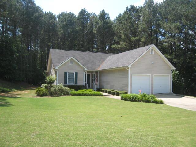61 Lena Ln., Dallas, GA 30132