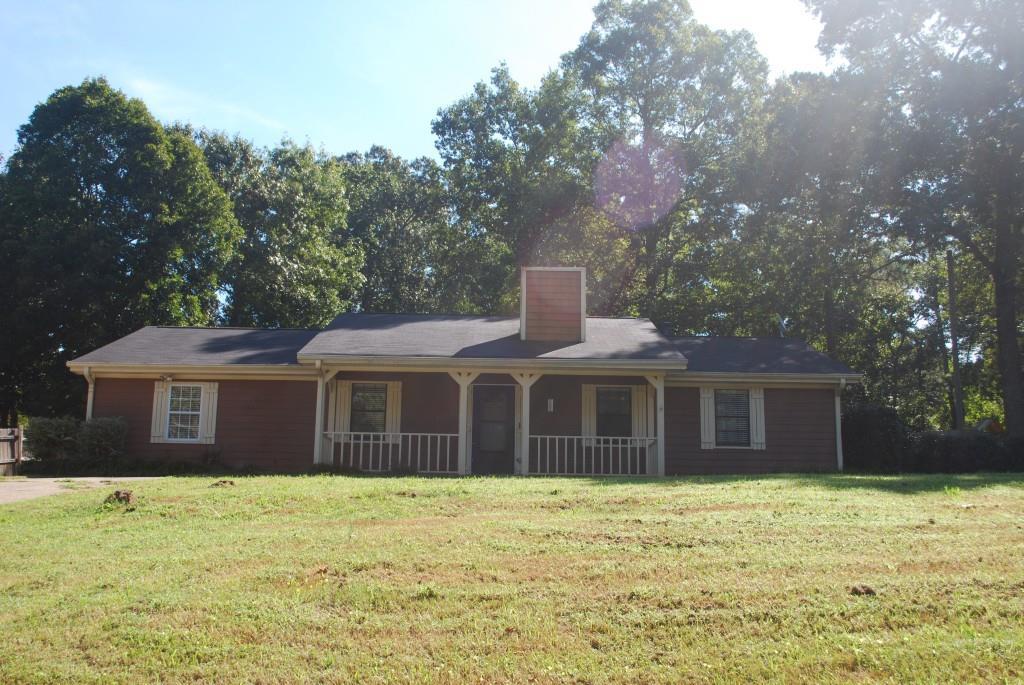 5086 Oakdale Dr., Douglasville, GA 30135