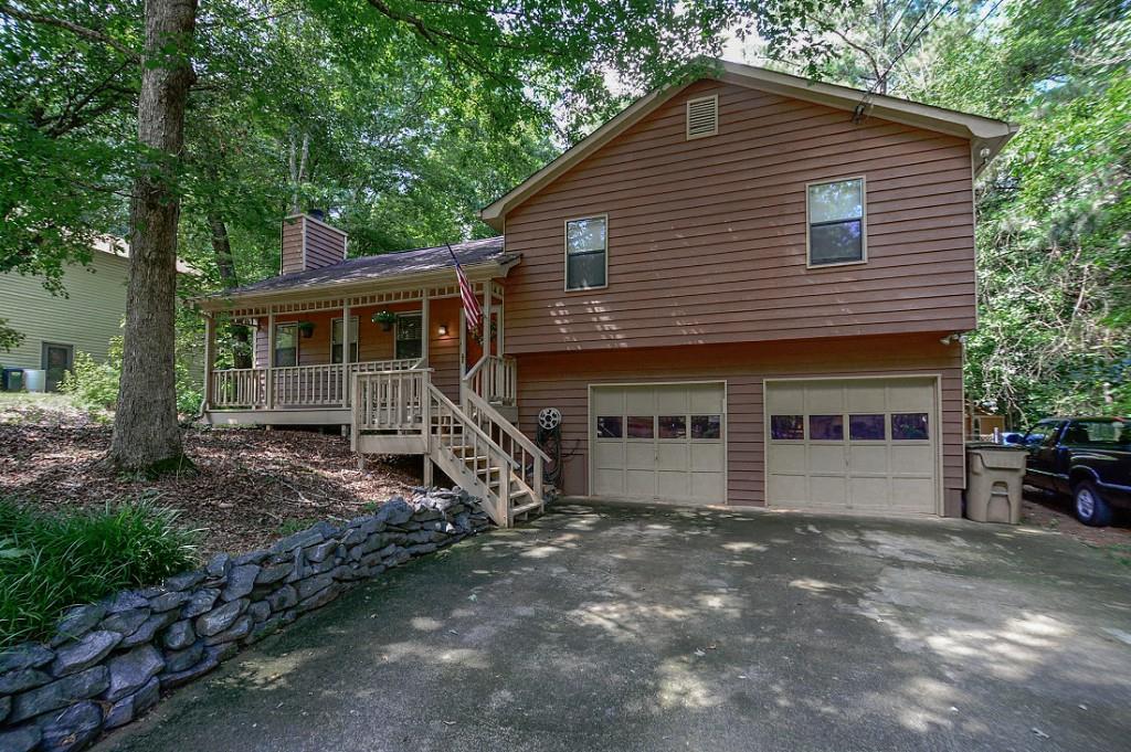 5328 Ferry Creek Ln., Acworth, GA 30102