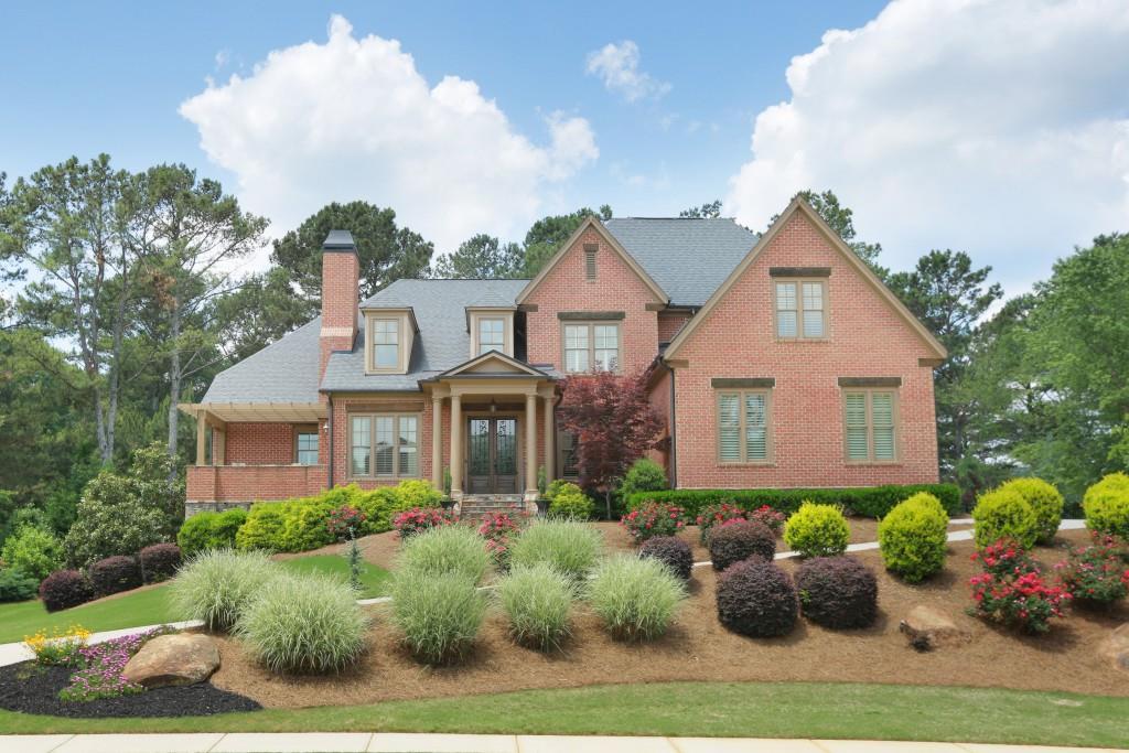 135 Newcastle Ct., Roswell, GA 30076