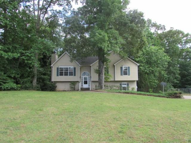 208 Seals Dr., Dallas, GA 30157