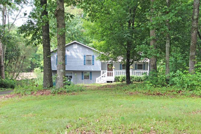 5773 Stonehaven Dr., Kennesaw, GA 30152