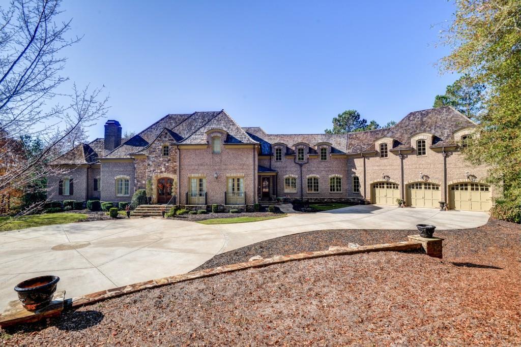 121 Woodhaven Ln., Ball Ground, GA 30107