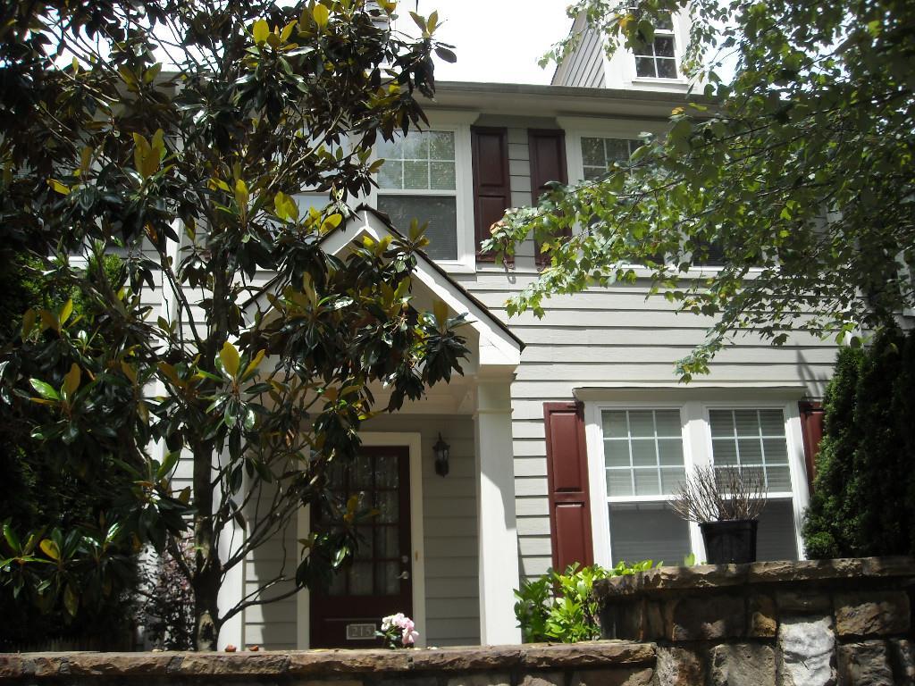 215 River Green Ave., Canton, GA 30114