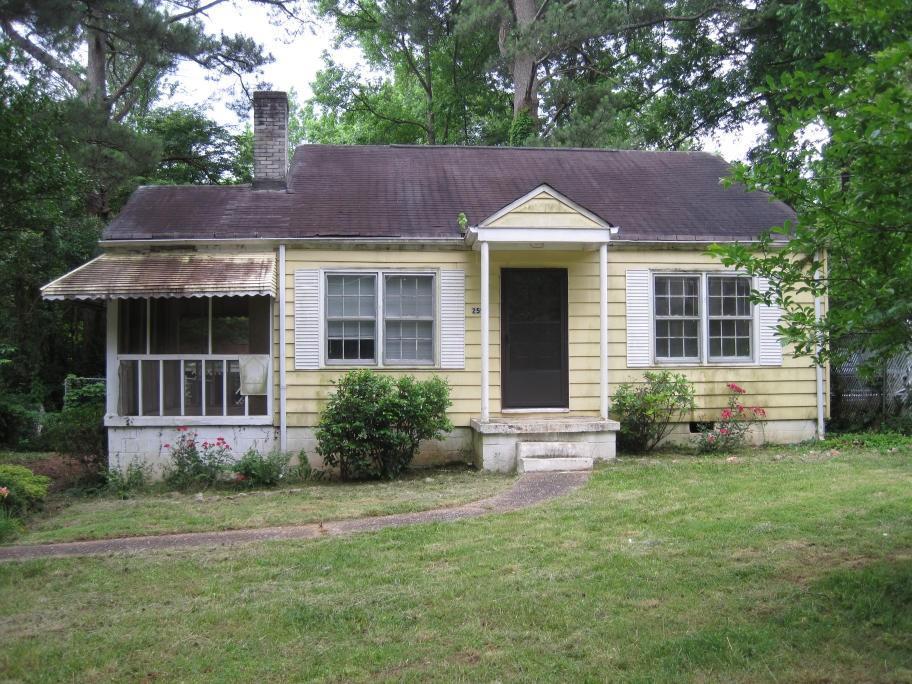 2599 Eastwood Dr., Decatur, GA 30032