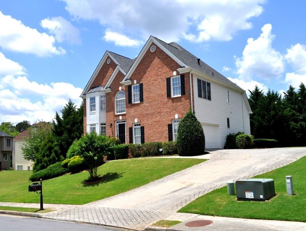 295 Finsbury Park Ct., Suwanee, GA 30024