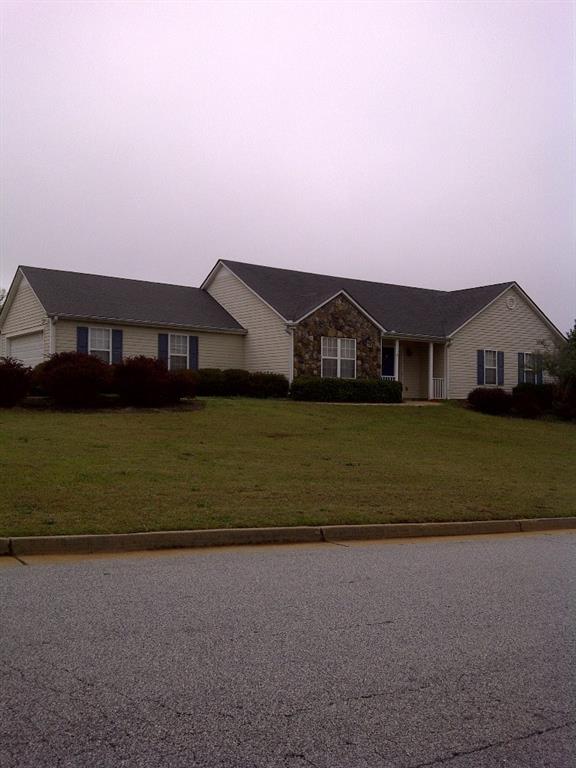 2972 Burton Ridge Ct., Loganville, GA 30052