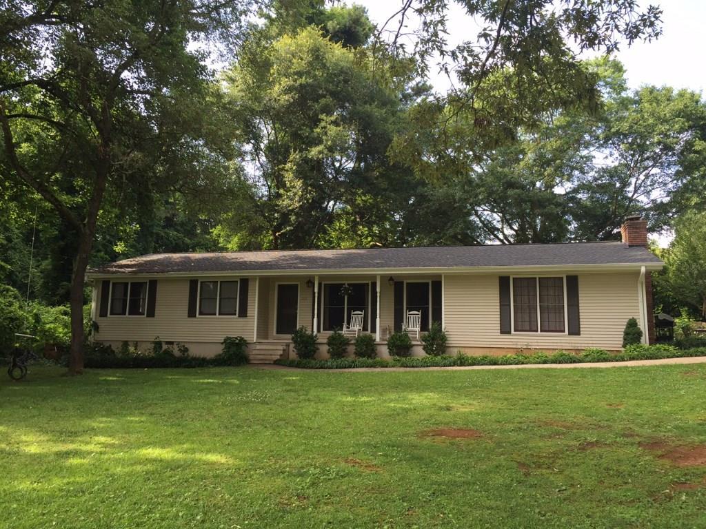 203 Dobbs Rd., Woodstock, GA 30188