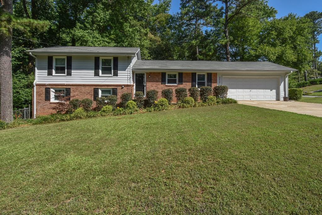 3932 Tipperary Tr., Tucker, GA 30084