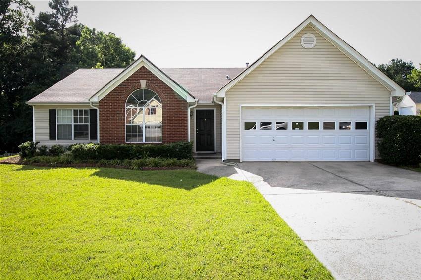 1300 Wilkes Crest Dr., Dacula, GA 30019