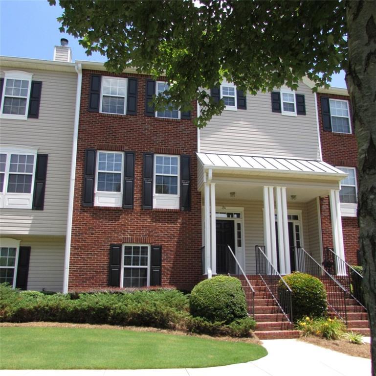 134 Weatherstone Square Dr., Woodstock, GA 30188
