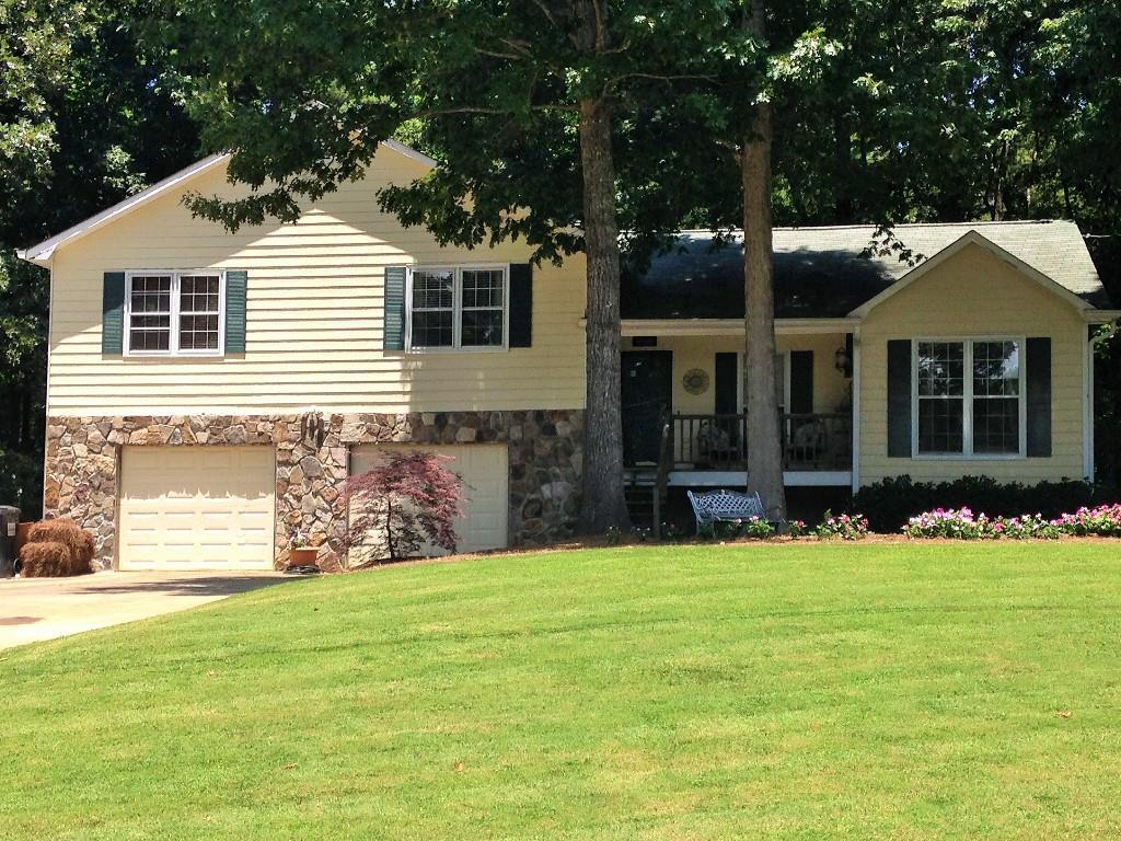 344 White Oak St., Dallas, GA 30157