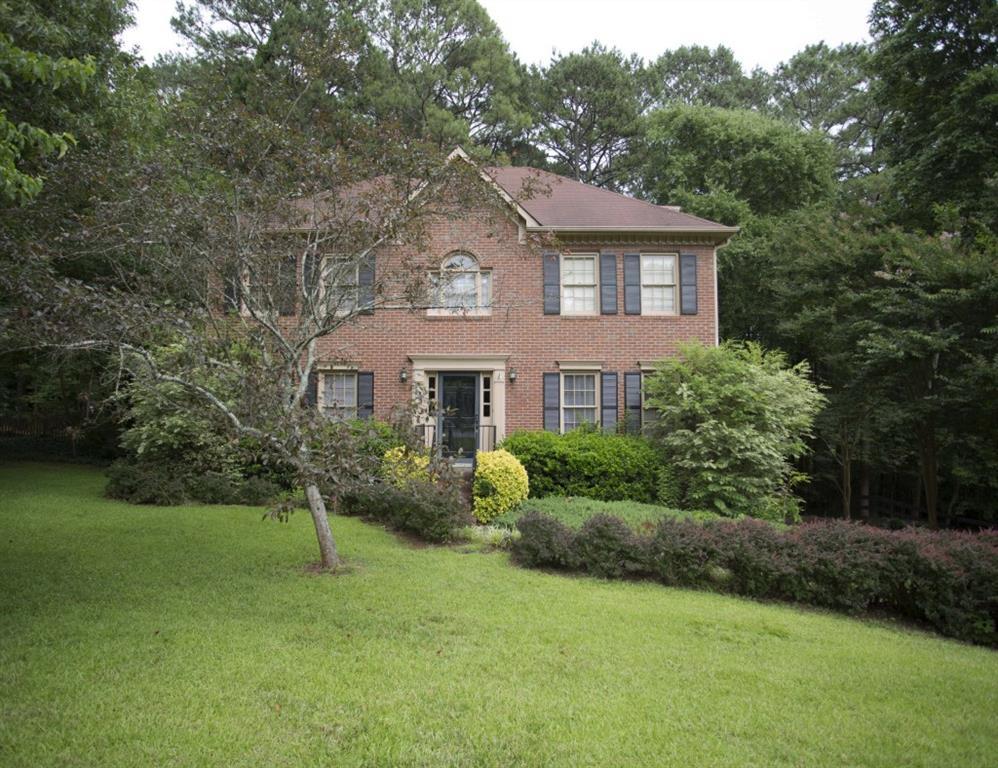 4940 Willow Creek Dr., Woodstock, GA 30188
