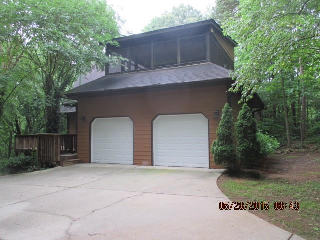 6173 Pine Cir., Flowery Branch, GA 30542