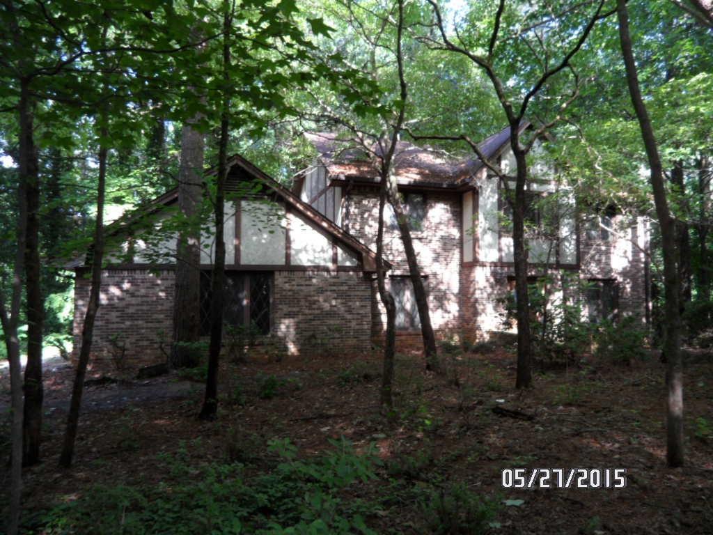 2305 Mountain West Tr., Stone Mountain, GA 30087