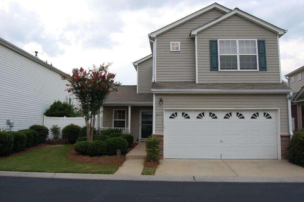 219 Hiawassee Dr., Woodstock, GA 30188