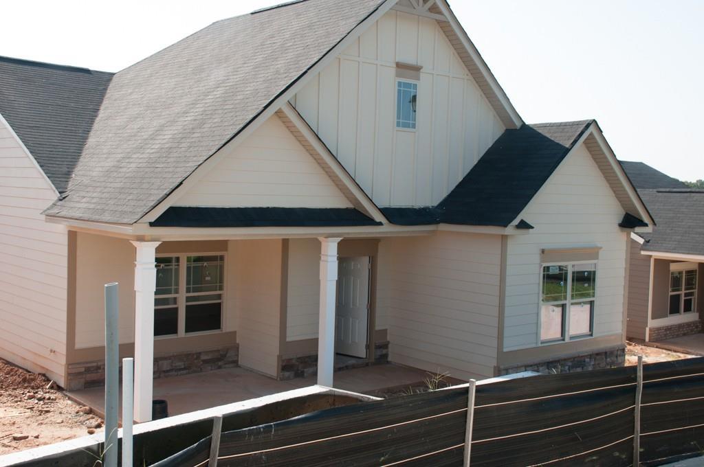 2972 Nairn Ct., Douglasville, GA 30135