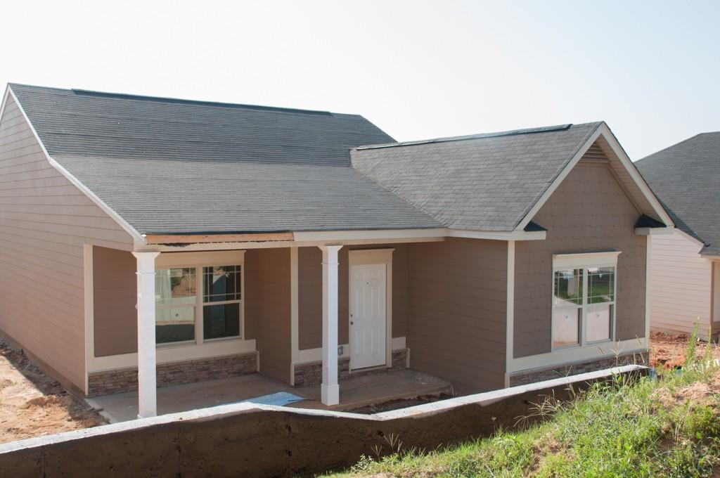 2986 Nairn Ct., Douglasville, GA 30135