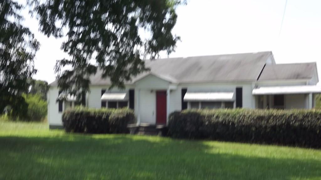 3297 Dews Pond Rd., Calhoun, GA 30701