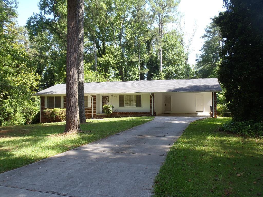 2868 Amelia Ave., Decatur, GA 30032