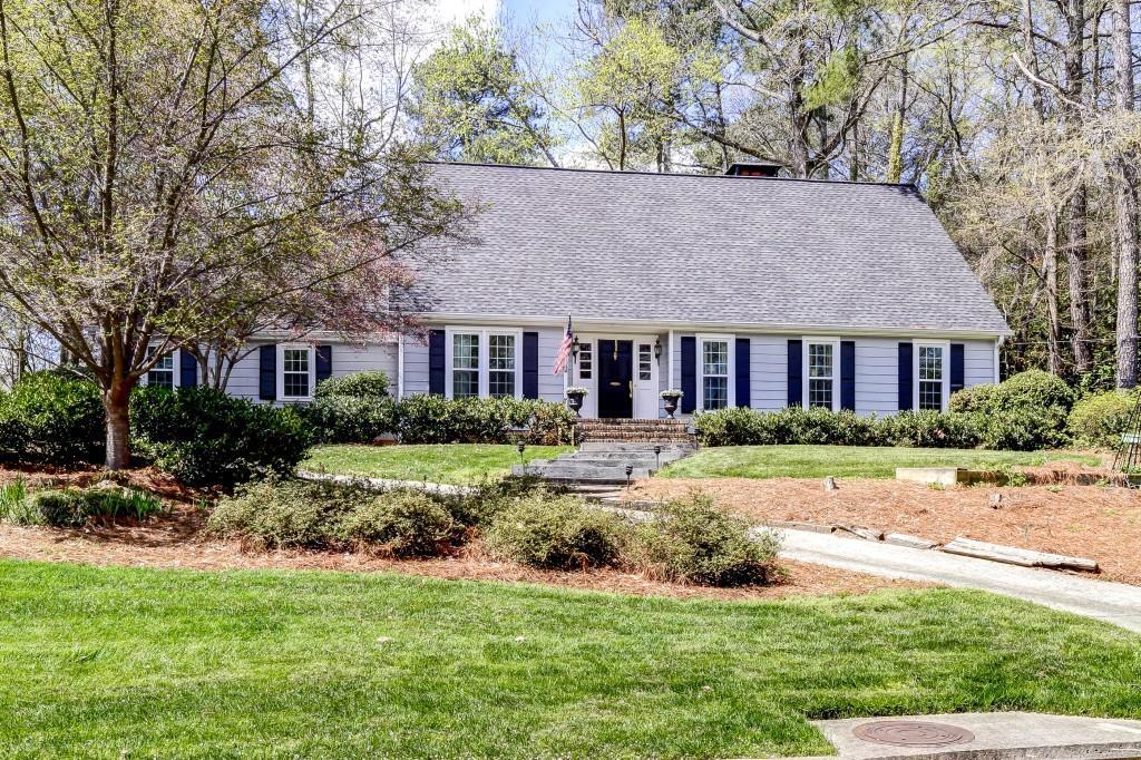 3041 Farmington Ln., Atlanta, GA 30339