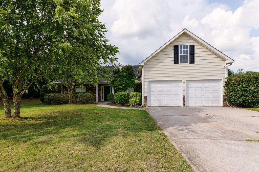 9 Hillcrest Dr., Hiram, GA 30141
