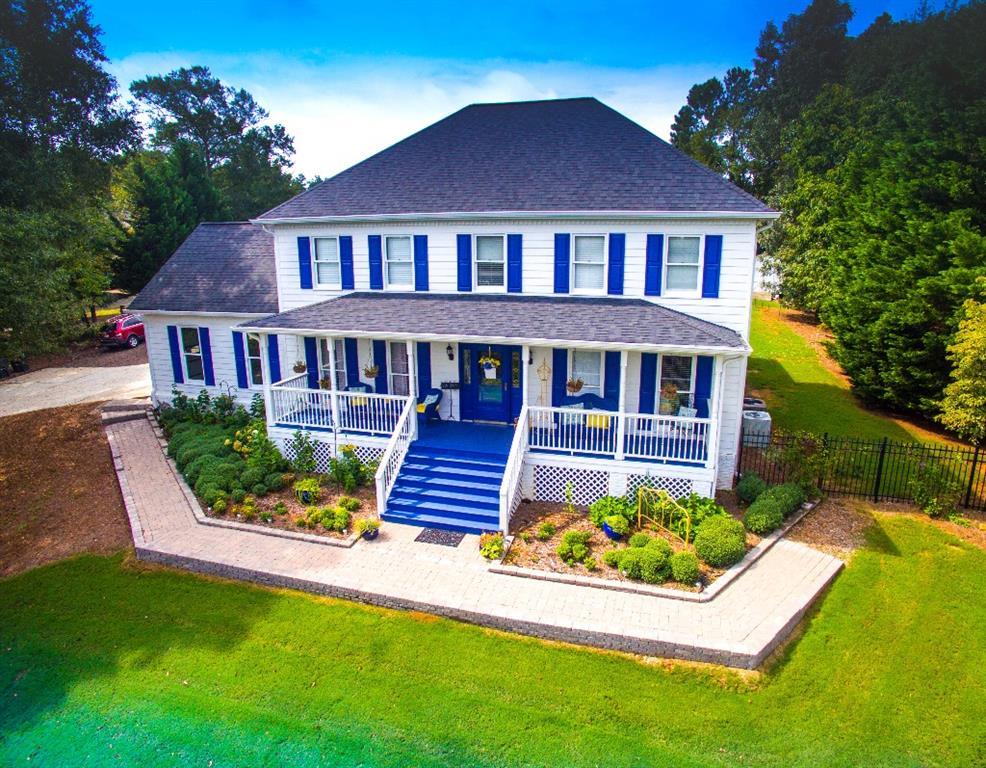 2416 Meredith Dr., Loganville, GA 30052