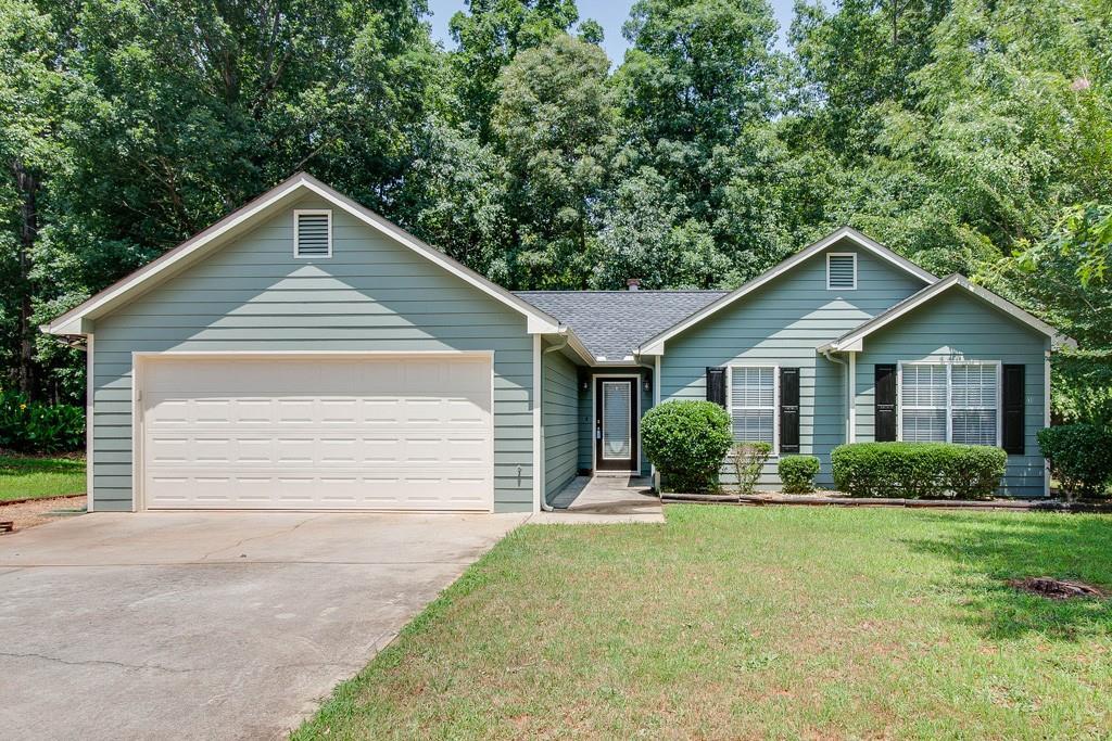 5426 Sugar Mill Dr., Flowery Branch, GA 30542