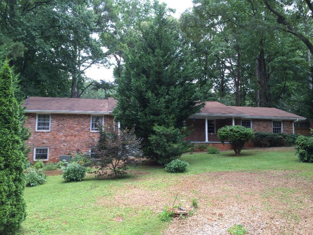 1176 Dunwick Dr., Avondale Estates, GA 30002