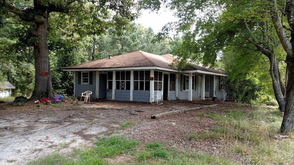 2155 Piney Grove Rd., Loganville, GA 30052