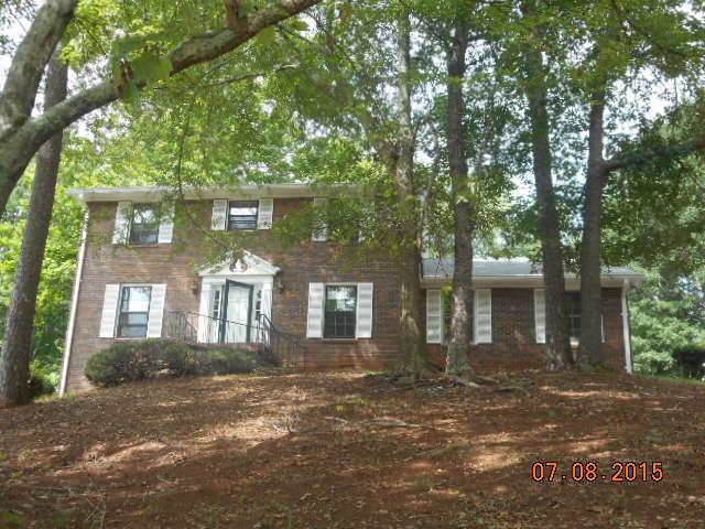 1613 Bent River Dr., Lilburn, GA 30047