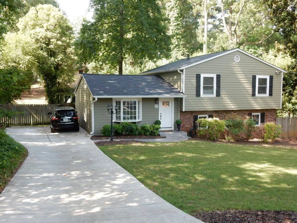 2080 Nancy Cir., Smyrna, GA 30080