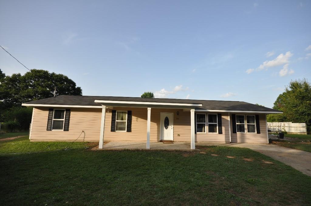 140 Vickie Dr., Hiram, GA 30141