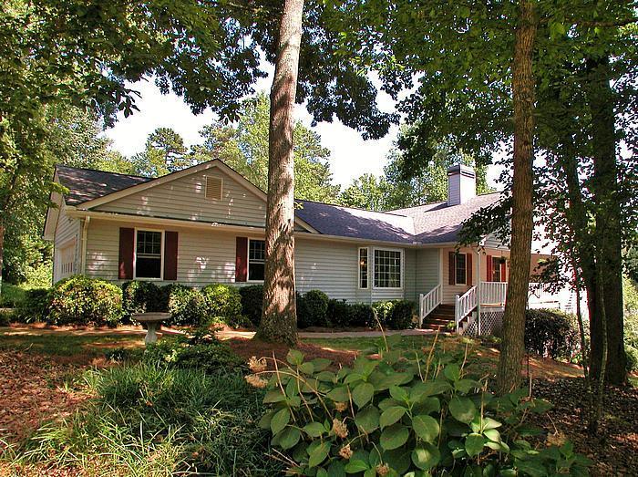 3571 Ridgewood Point, Gainesville, GA 30504