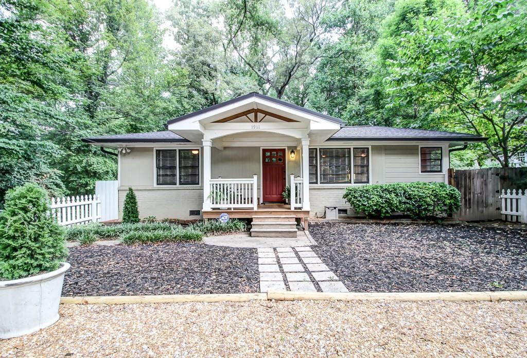 1911 La Dawn Ln., Atlanta, GA 30318