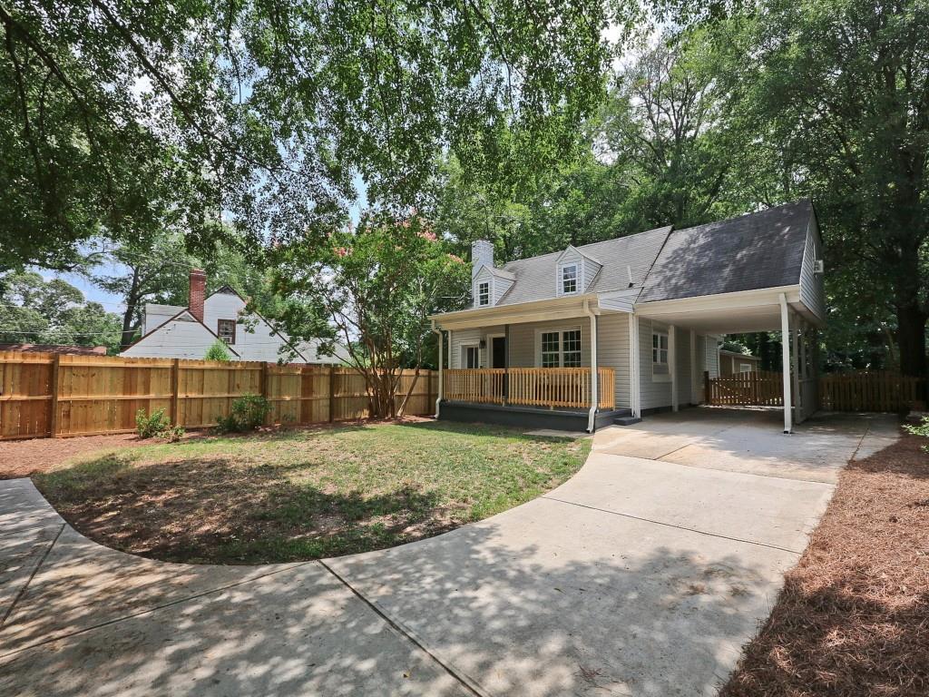 899 Bouldercrest Dr., Atlanta, GA 30316