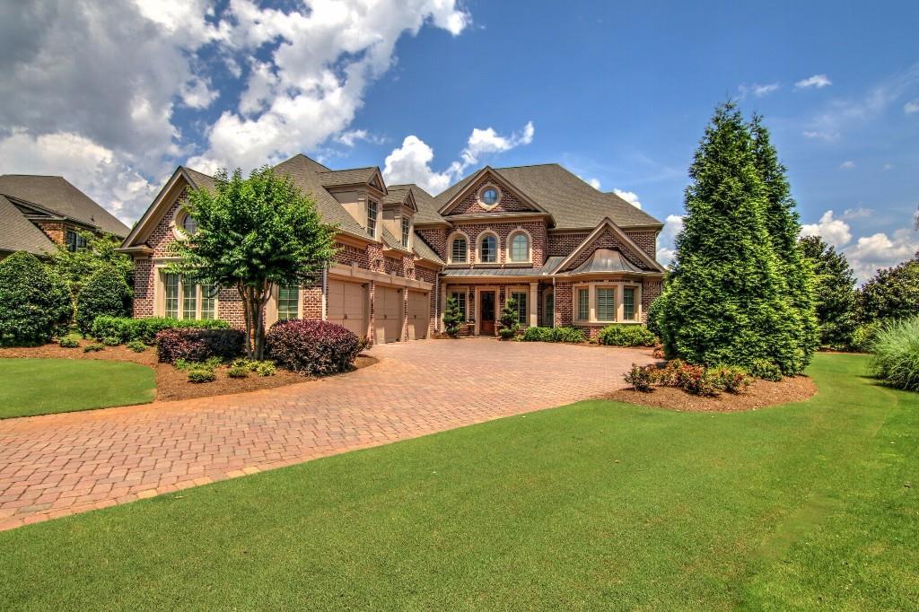 2261 Grady Ridge Dr., Duluth, GA 30097